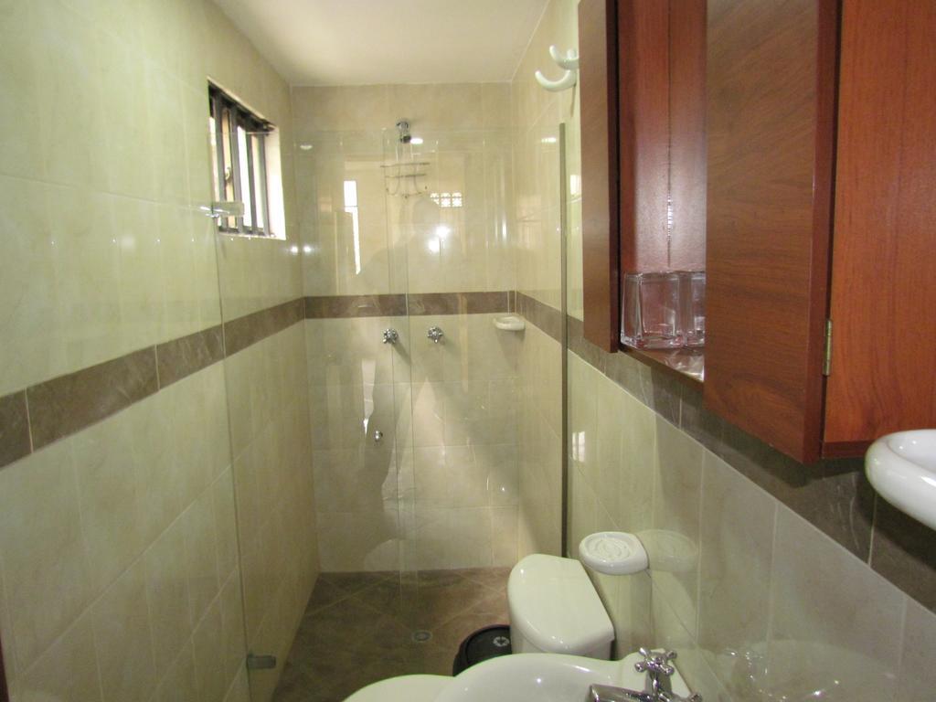 Poblado Brownstone Lägenhet Medellín Rum bild