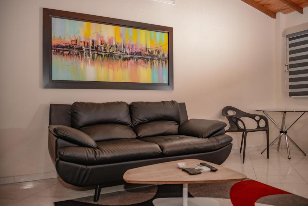 Poblado Brownstone Lägenhet Medellín Exteriör bild