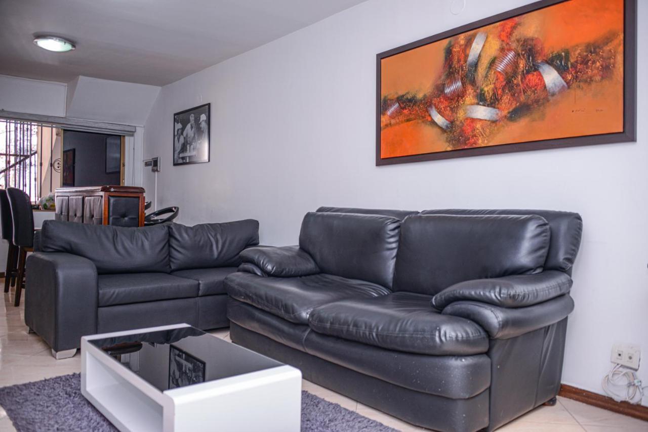 Poblado Brownstone Lägenhet Medellín Exteriör bild