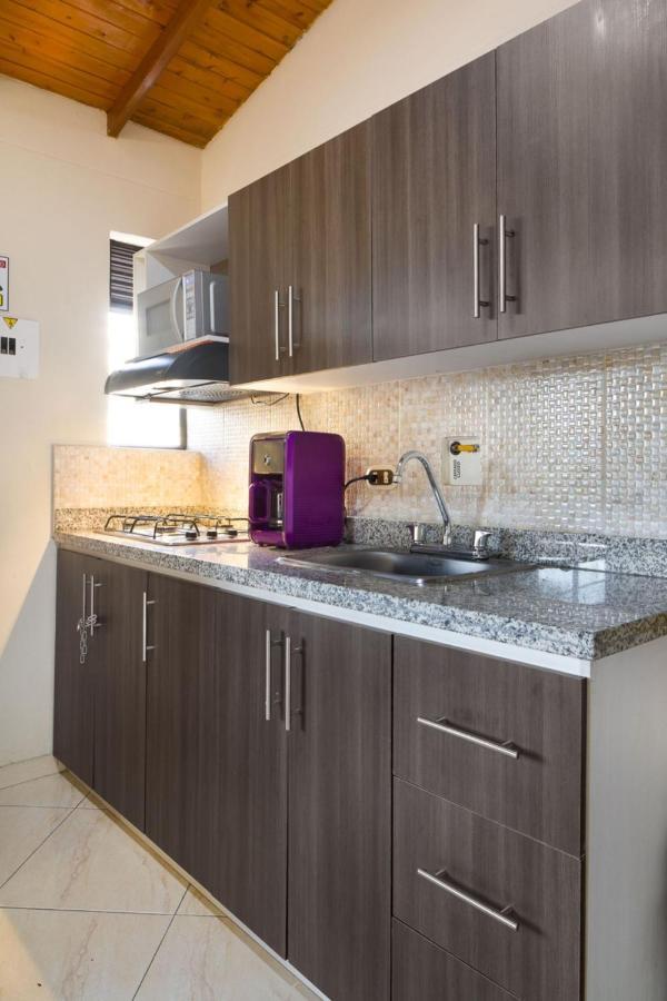 Poblado Brownstone Lägenhet Medellín Exteriör bild